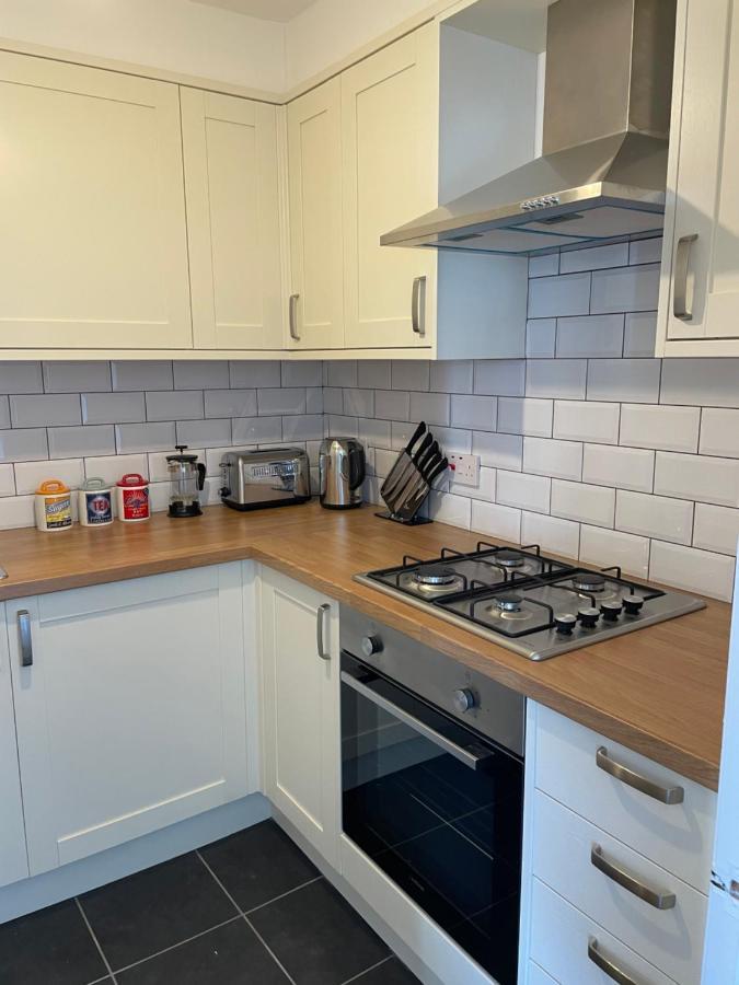 Light And Airy 1 Bedroom Flat 700M From The Beach Bournemouth Esterno foto