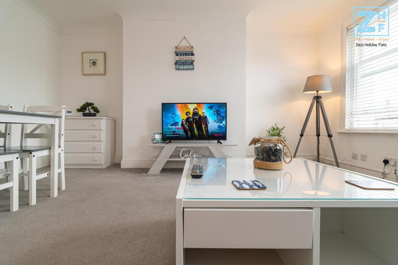 Light And Airy 1 Bedroom Flat 700M From The Beach Bournemouth Esterno foto