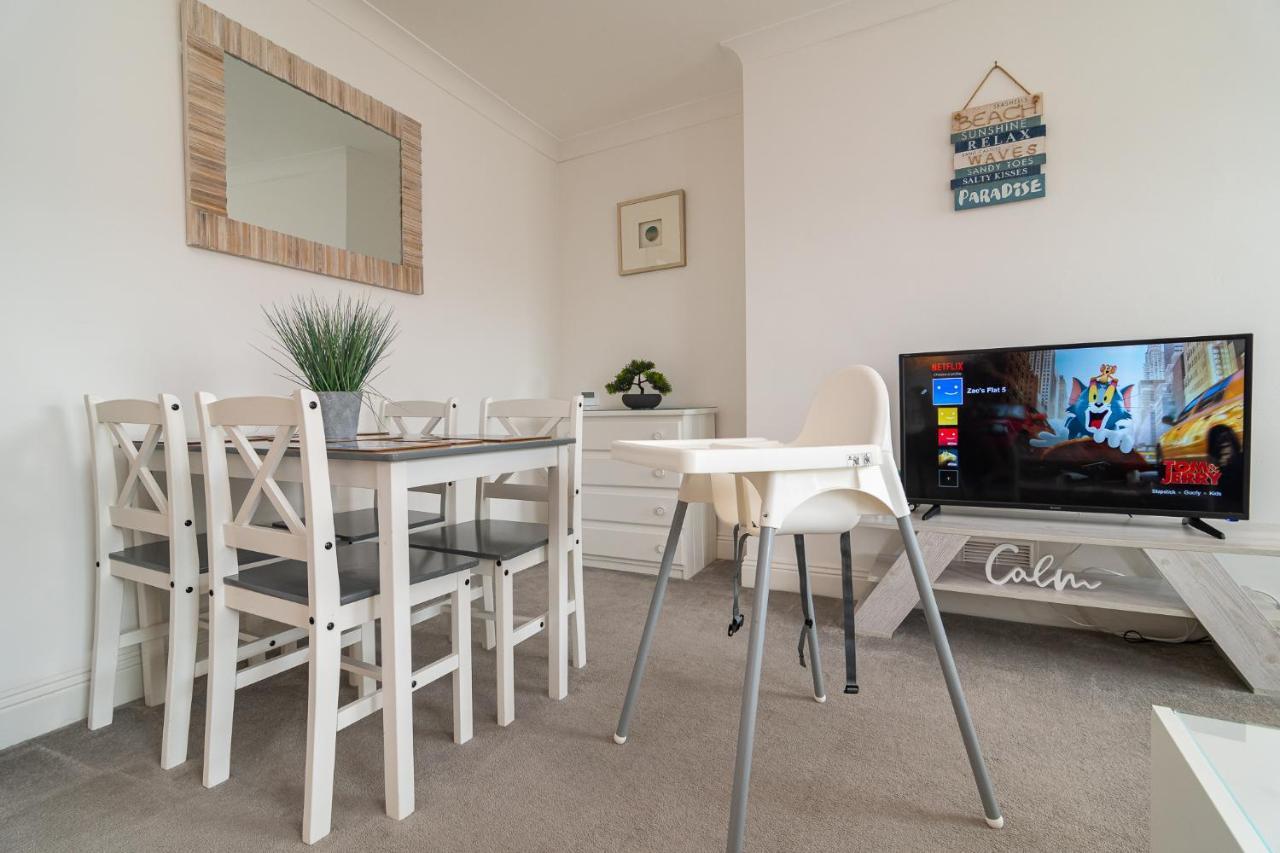 Light And Airy 1 Bedroom Flat 700M From The Beach Bournemouth Esterno foto